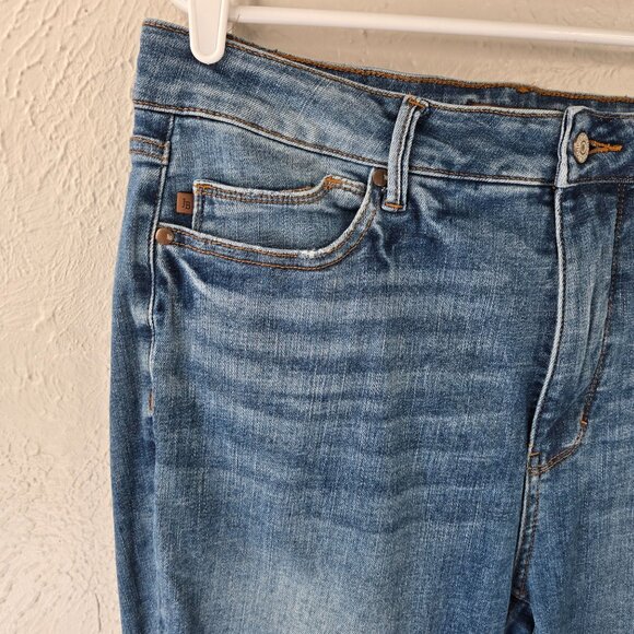 Judy Blue Skinny Jean Size 16W High Waisted Medium Blue Wash Tummy Control Denim - Picture 10 of 13
